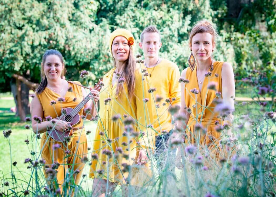 Yellow Sisters Zvěřinec