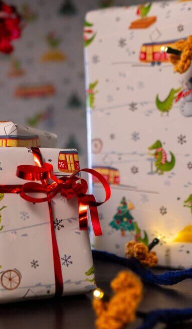Crocodile wrapping paper