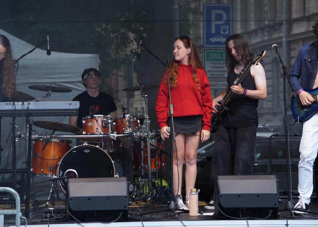 OmiKron Band