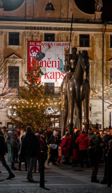 Dětský sbor při kostele sv.Jakuba, oficiální zahájení, požehnání od pana faráře Pacnera