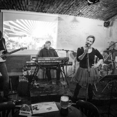 Pavla Roof a Gypsy in my soul