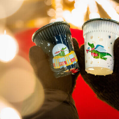 Lidé rekordně pomáhají ve sbírce Daruj kelímek