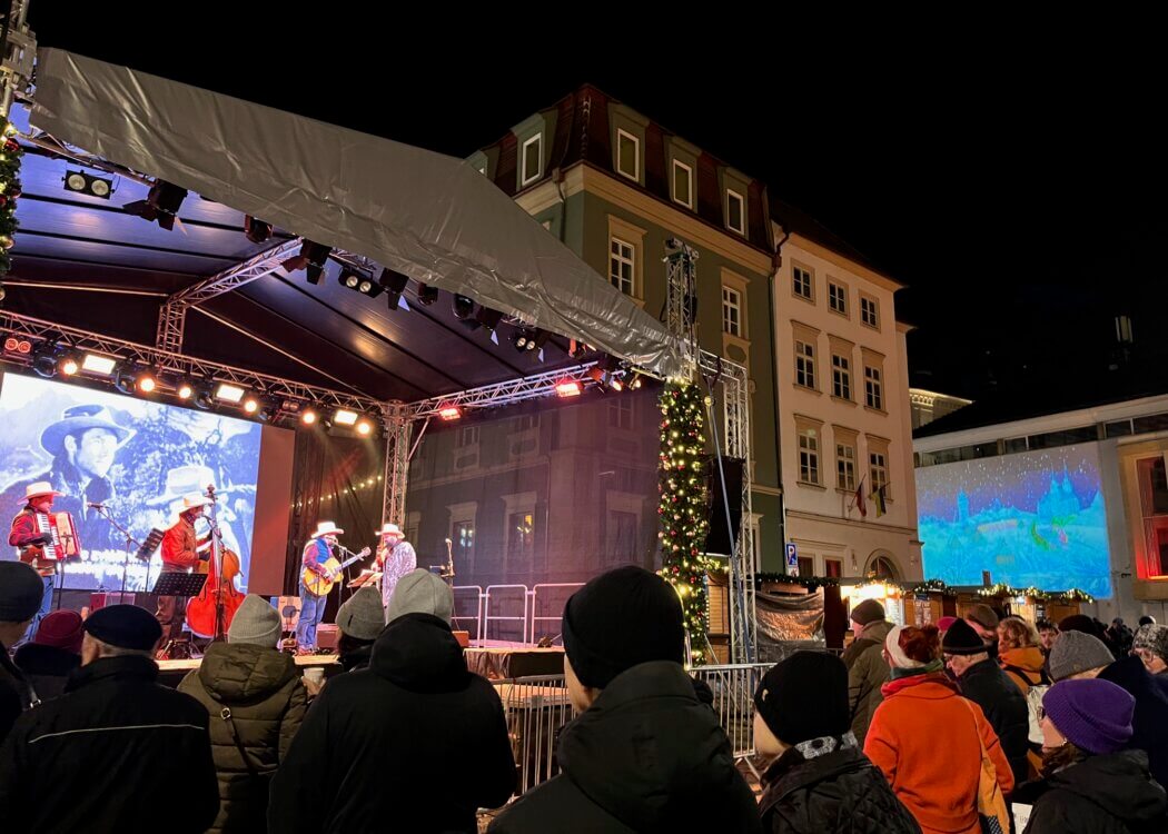 Brno žije Vánocemi i po adventu, táhne zimní kino a atrakce